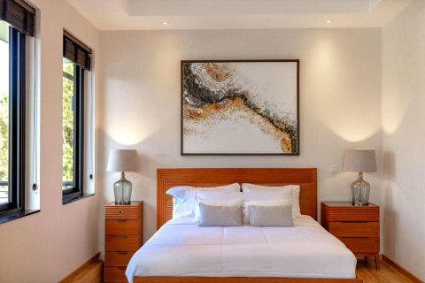 Villa in Chiang Mai, Thailand 5 bedrooms № 175538 - photo 13