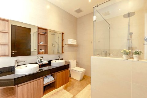 Villa in Chiang Mai, Thailand 5 bedrooms № 175538 - photo 16