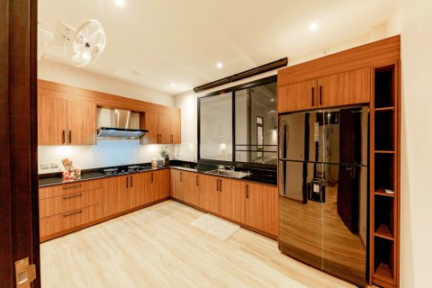 Villa in Chiang Mai, Thailand 5 bedrooms № 175538 - photo 10