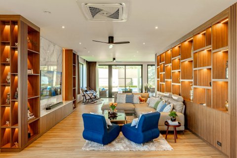 Villa in Chiang Mai, Thailand 5 bedrooms № 175538 - photo 4