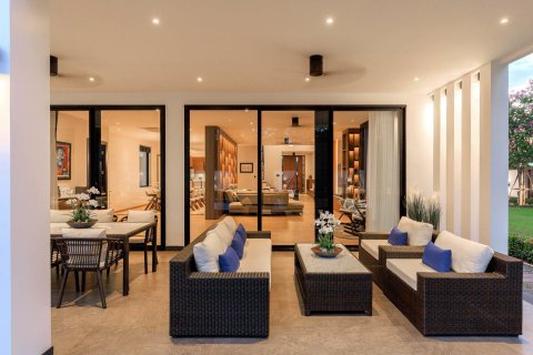 Villa in Chiang Mai, Thailand 5 bedrooms № 175538 - photo 28