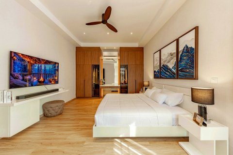 Villa in Chiang Mai, Thailand 5 bedrooms № 175538 - photo 7