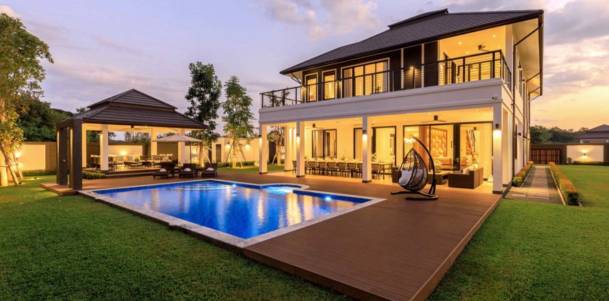 Chalet de 5 dormitorios en Chiang Mai, Tailandia № 175535
