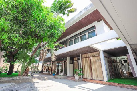 House in Watthana, Bangkok, Thailand 4 bedrooms № 200704