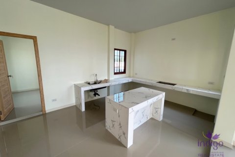 Casa de 3 dormitorios en Chiang Mai, Tailandia № 205585 - foto 12