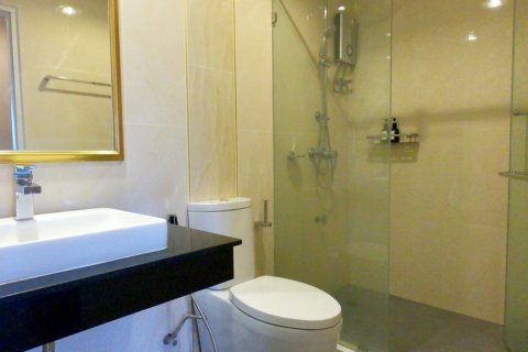 Condominio de 2 dormitorios en Chiang Mai, Tailandia № 205586 - foto 10