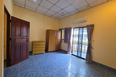 Propriété commerciale à Pattaya, Thaïlande 220 m2 № 153776 - photo 8