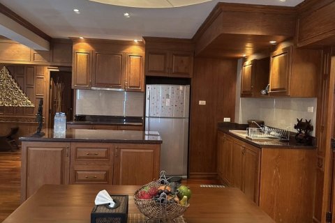 Condominio de 2 dormitorios en Pattaya, Tailandia № 153775 - foto 4