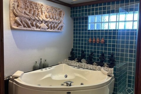 Condominio de 2 dormitorios en Pattaya, Tailandia № 153775 - foto 22