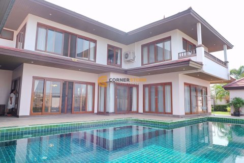 Estudio en Chonburi, Tailandia № 57506