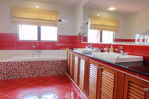 Estudio en Chonburi, Tailandia № 57506 - foto 23