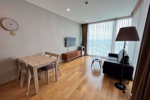 Condo à Yan Nawa, Bangkok, Thaïlande, 2 chambres  № 47752 - photo 2