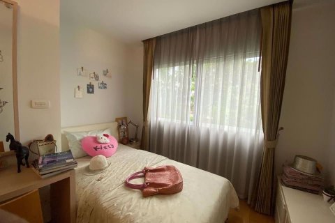 Condominio de 2 dormitorios en Phra Khanong, Bangkok, Tailandia № 47755 - foto 8
