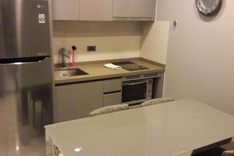 Condo in Bang Rak, Bangkok, Thailand, 2 bedrooms № 47757 - photo 4