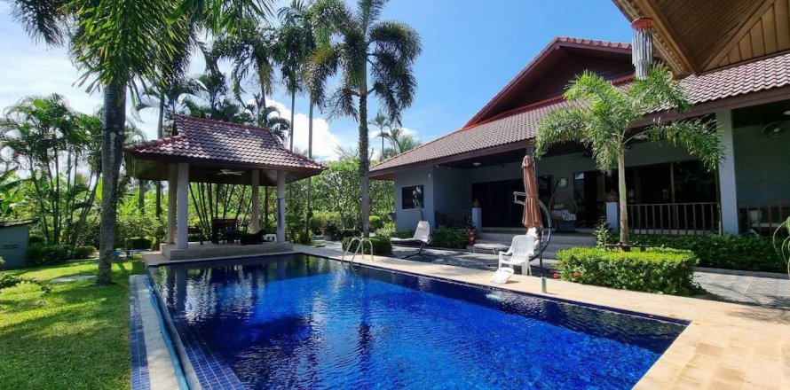Casa de 3 dormitorios en Phuket, Tailandia № 65582