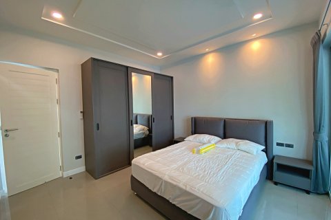 Chalet de 3 dormitorios en Hua Hin, Tailandia № 205674 - foto 30
