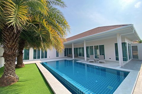Villa à Hua Hin, Thaïlande 3 chambres № 205674