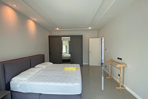 Chalet de 3 dormitorios en Hua Hin, Tailandia № 205674 - foto 25