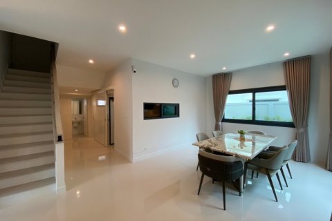 Chalet de 4 dormitorios en Hua Hin, Tailandia № 205678 - foto 6