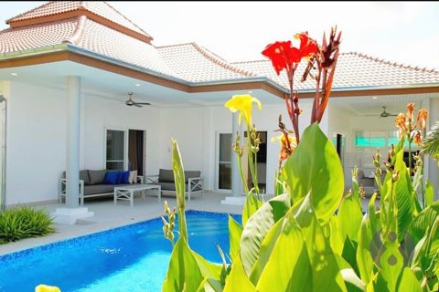 Chalet de 3 dormitorios en Hua Hin, Tailandia № 205676 - foto 2