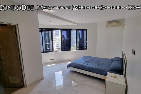 Eigentumswohnung in Watthana, Bangkok, Thailand, 3 Schlafzimmer № 200884 - Foto 13