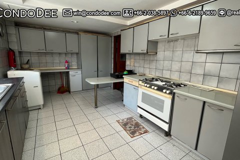 Кондоминиум с 3 спальнями в Ваттхане, Бангкок, Таиланд № 200889 - фото 12