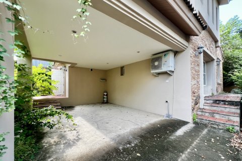 Casa de 3 dormitorios en Pattaya, Tailandia № 115328 - foto 3
