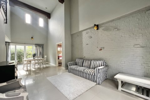 Casa de 3 dormitorios en Pattaya, Tailandia № 115328 - foto 4