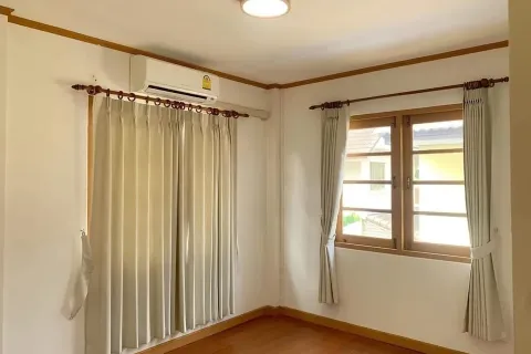 Casa de 3 dormitorios en San Sai, Tailandia № 158222 - foto 10