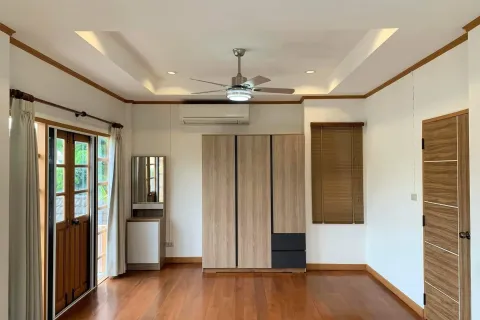 Casa de 3 dormitorios en San Sai, Tailandia № 158222 - foto 5