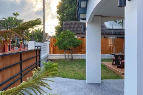 Casa de 3 dormitorios en San Sai, Tailandia № 158222 - foto 11