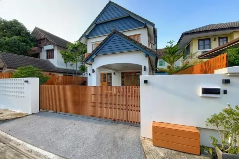 Casa de 3 dormitorios en San Sai, Tailandia № 158222 - foto 6