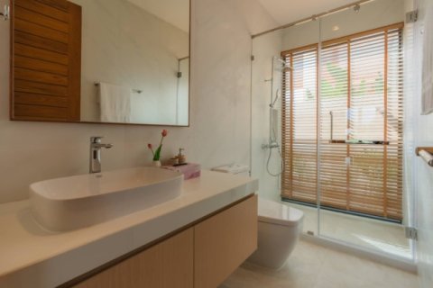 Chalet de 3 dormitorios en Phuket, Tailandia № 191075 - foto 13