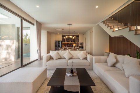 Chalet de 4 dormitorios en Kathu, Tailandia № 191076 - foto 8