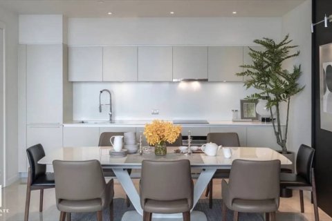 Condominio de 2 dormitorios en Khlong San, Bangkok, Tailandia № 133663 - foto 4