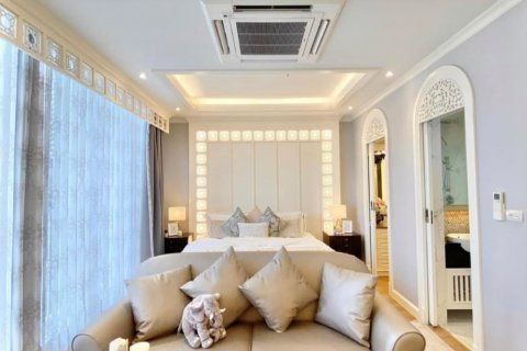 Condominio de 2 dormitorios en Watthana, Bangkok, Tailandia № 133664 - foto 20