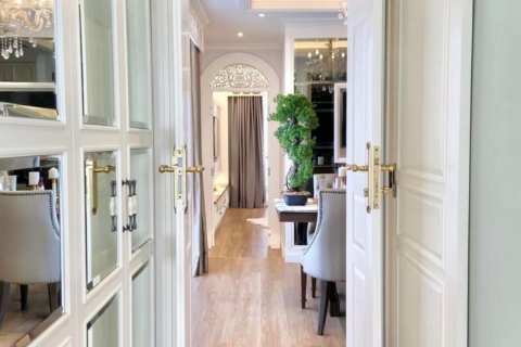 Condominio de 2 dormitorios en Watthana, Bangkok, Tailandia № 133664 - foto 10