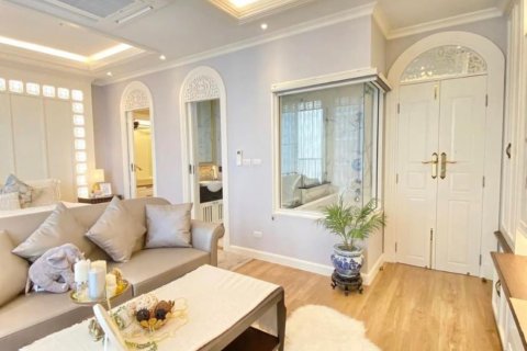 Condominio de 2 dormitorios en Watthana, Bangkok, Tailandia № 133664 - foto 14