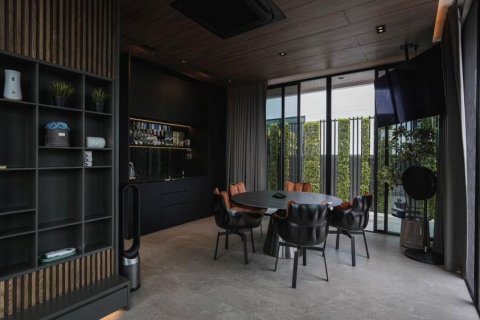 Chalet de 4 dormitorios en Bang Na, Bangkok, Tailandia № 133666 - foto 4