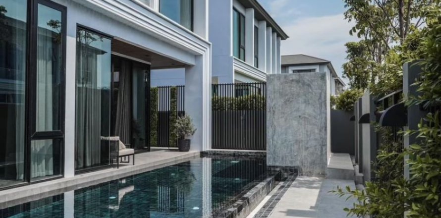 Chalet de 4 dormitorios en Bang Na, Bangkok, Tailandia № 133666