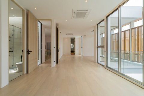 Condominio de 5 dormitorios en Bangkok, Tailandia № 133661 - foto 21