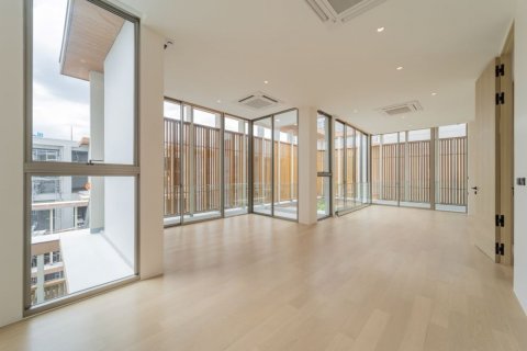 Condominio de 5 dormitorios en Bangkok, Tailandia № 133661 - foto 16