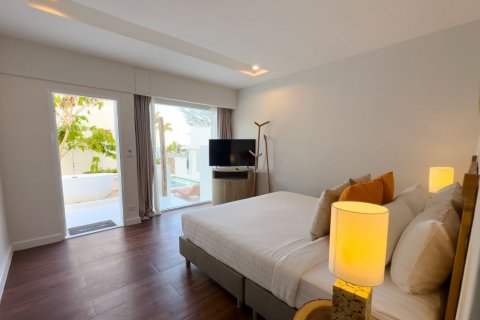 Chalet de 3 dormitorios en Nakhon Si Thammarat, Tailandia № 133667 - foto 18