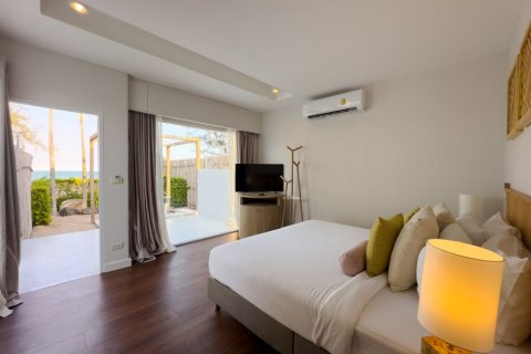 Chalet de 3 dormitorios en Nakhon Si Thammarat, Tailandia № 133667 - foto 11
