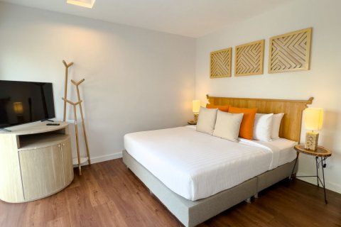 Chalet de 3 dormitorios en Nakhon Si Thammarat, Tailandia № 133667 - foto 16
