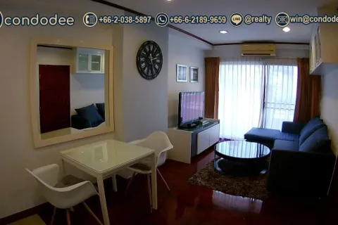 Condo in Khlong Toei, Bangkok, Thailand, 1 bedroom  № 200690 - photo 3