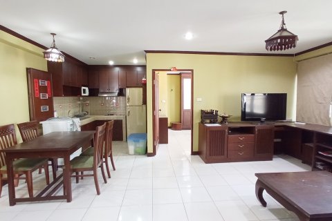 Condo à Khlong Toei, Bangkok, Thaïlande, 2 chambres № 200692 - photo 12