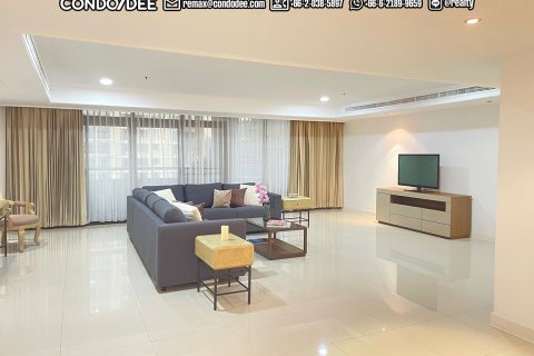 Condominio de 3 dormitorios en Khlong Toei, Bangkok, Tailandia № 200687 - foto 29