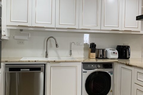 Apartamento de 2 dormitorios en Pattaya, Tailandia № 145386 - foto 18