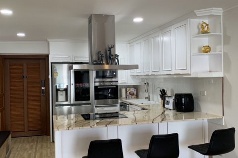 Apartamento de 2 dormitorios en Pattaya, Tailandia № 145386 - foto 22